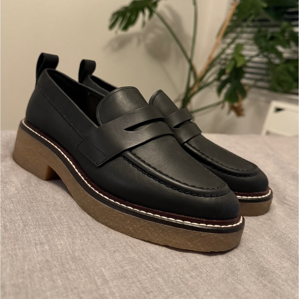NEW EVERLANE BLACK GUM SOLE PENNY LOAFER 6.5